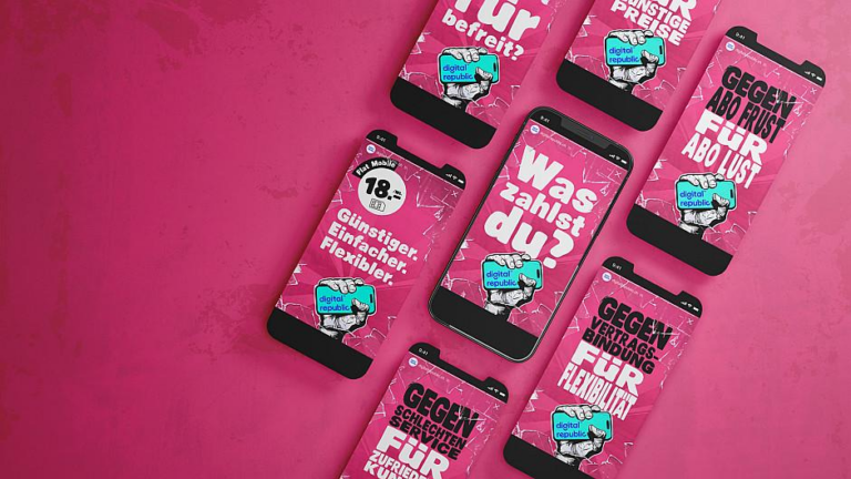 Die Sujets von Family Agency für die Flat Mobile Launch Kampagne von Digital Republic