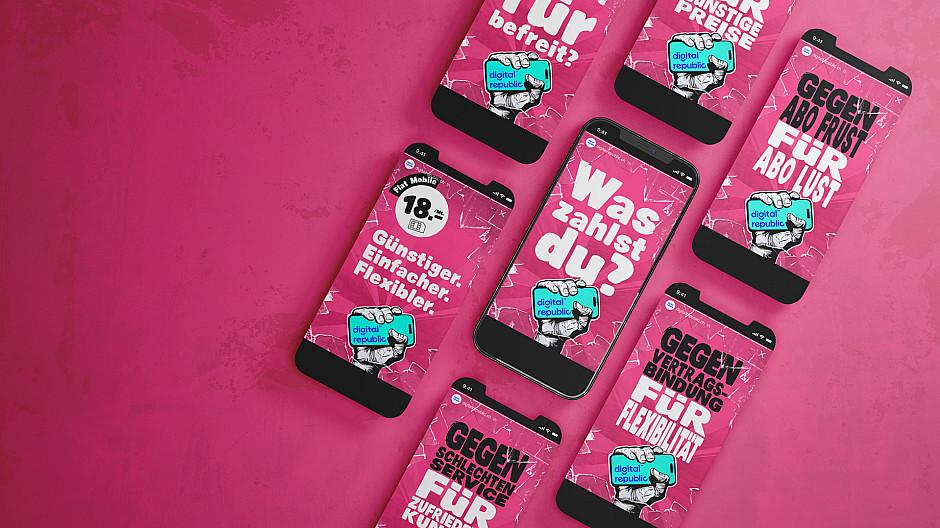 Family Agency's subjects for Digital Republic's flat mobile launch campaign